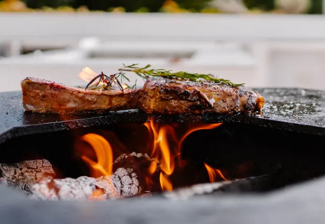 Ab auf den Grill: Bei uns erfahrt ihr alles über das Thema Grillen.