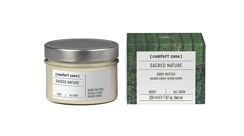Die Body Butter von [comfort zone] hinterlässt einen angenehmen Schutzfilm auf der Haut.