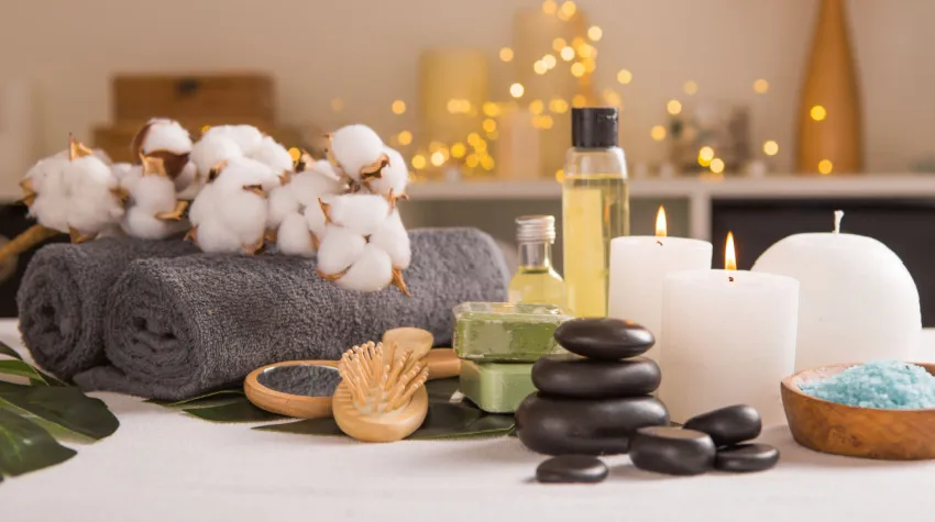 Bei schlechtem Wetter tut eine Portion Wellness besonders gut. © Shutterstock, Sokor Space