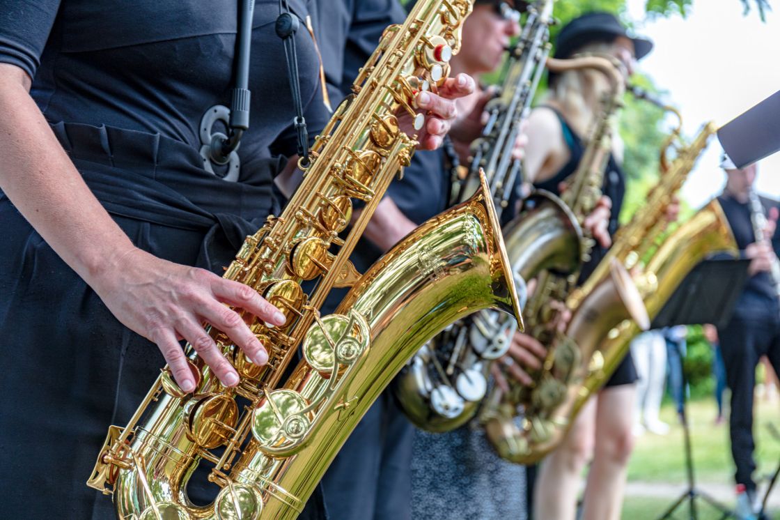 Jazzmusik wird auf dem Musikinstrument Saxophon wird auf dem Jazzfestgespielt