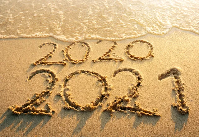Wieder ist ein Jahr vergangen und es heißt: Guten Rutsch ins neue Jahr! © Shutterstock, MaeManee