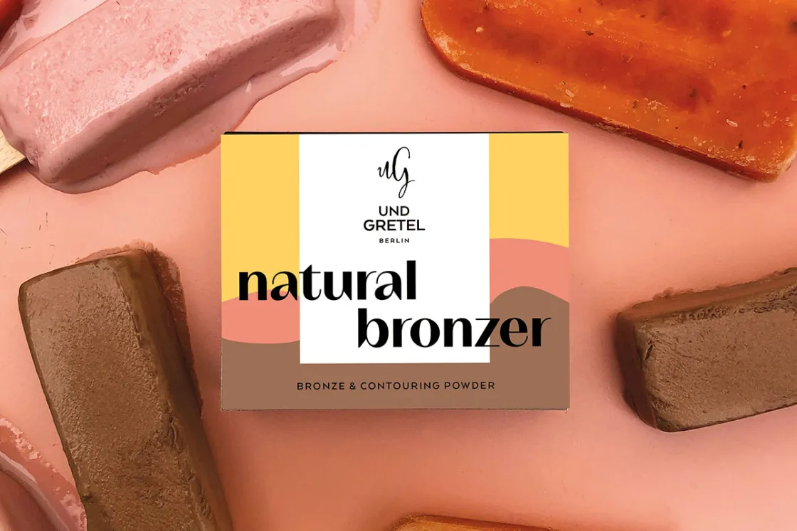 SUNNE Lifting Modellage Powder in der Farbe Bero ist der perfekte Bronzer um auch in der kühleren Jahreszeit zu strahlen. © Und Gretel Berlin