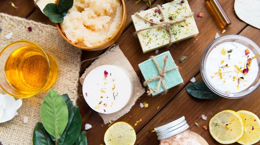 Auch als Geschenkidee eignen sich Naturkosmetik-Produkte ganz wunderbar © Shutterstock, Ground Picture