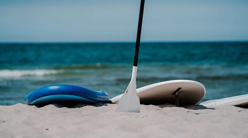 Gut eincremen und ein paar Sicherheitsregeln im Wasser beachten: So steht dem perfekten Strandtag nichts mehr im Wege.